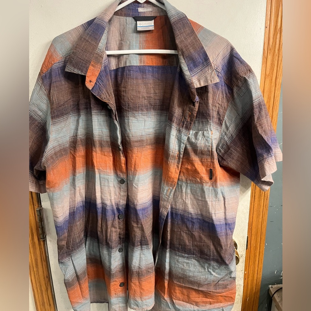 Men’s Columbia button up